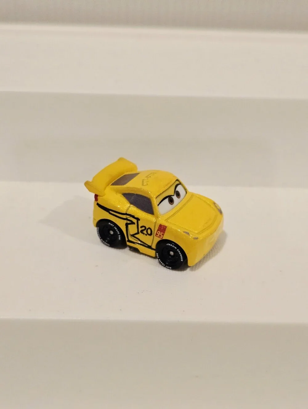 Disney Pixar Cars Diecast Mini Racers Thomasville Cruz Ramirez Rare #45